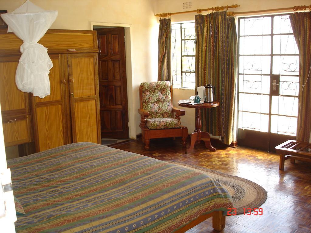 The Stone Guest House Лівінґстон Номер фото
