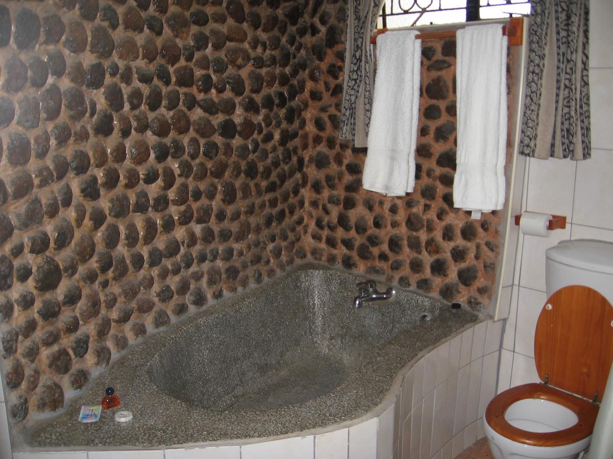 The Stone Guest House Лівінґстон Номер фото